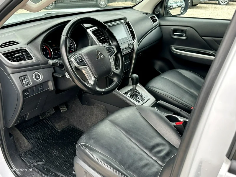 Mitsubishi L200 10
