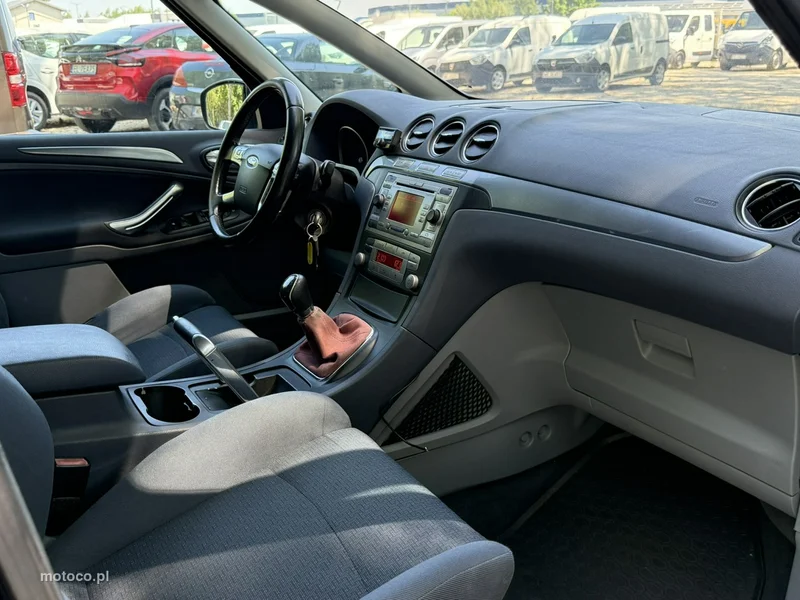 Ford S-Max I 19