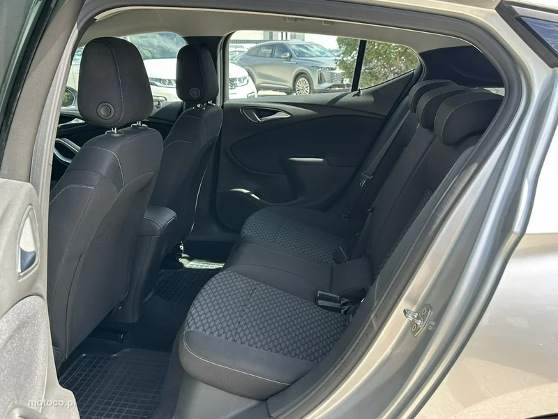 Opel Astra K 12