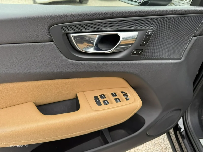 Volvo XC 60 17