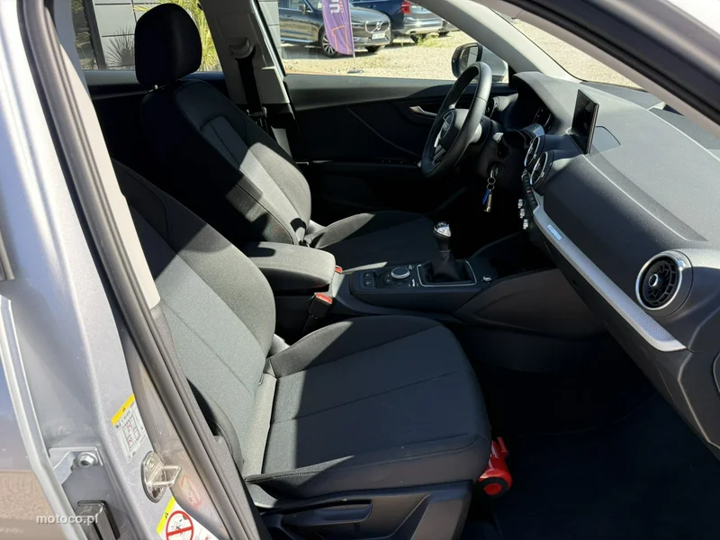 Audi Q2 24