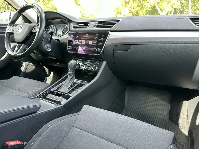 Skoda Superb III 22
