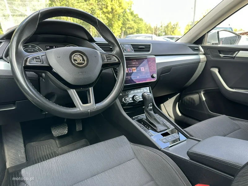 Skoda Superb III 23
