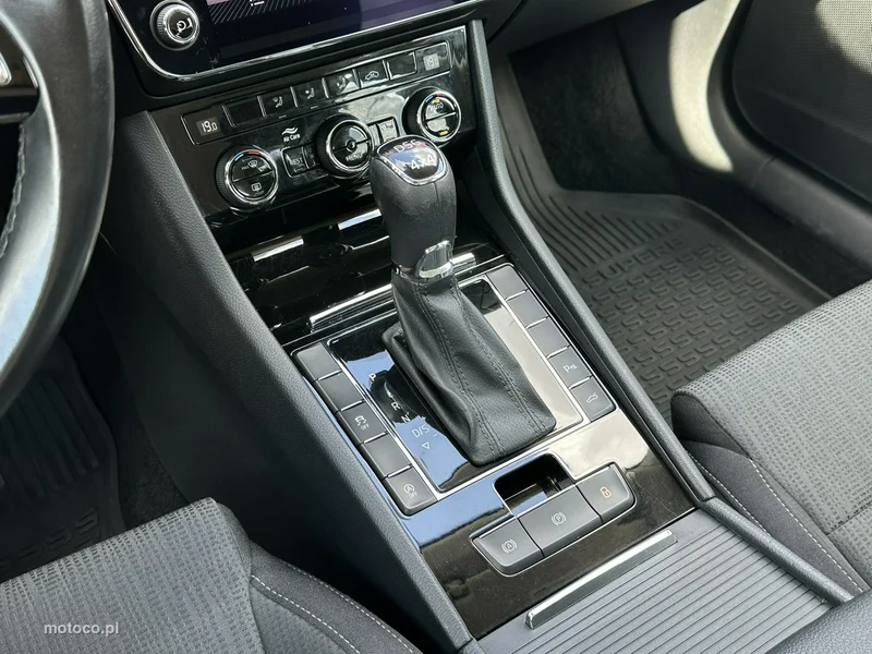 Skoda Superb III 25
