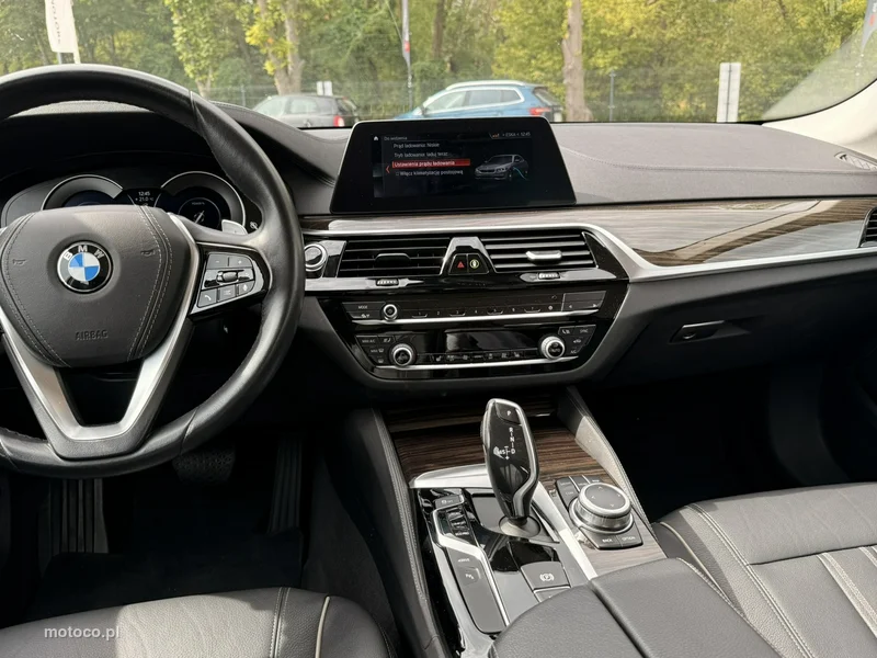 BMW Seria 5 G30 530 22