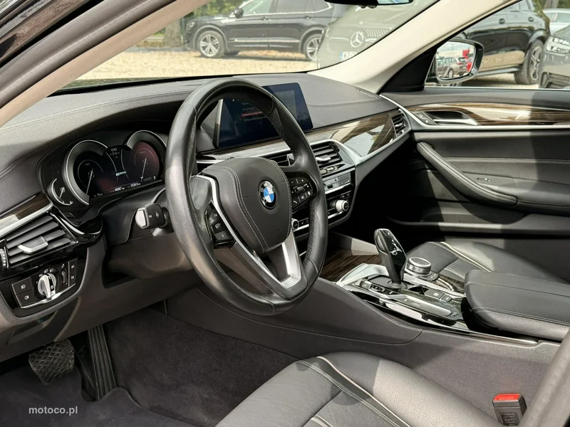 BMW Seria 5 G30 530 9