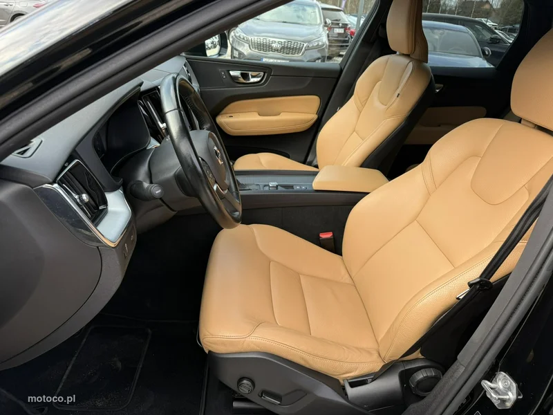Volvo XC 60 22