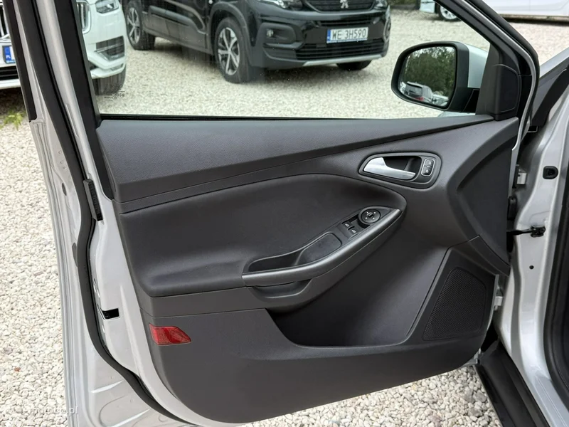 Ford Focus III 11