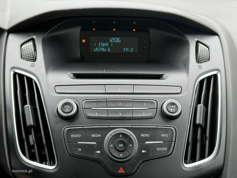 Ford Focus III 21