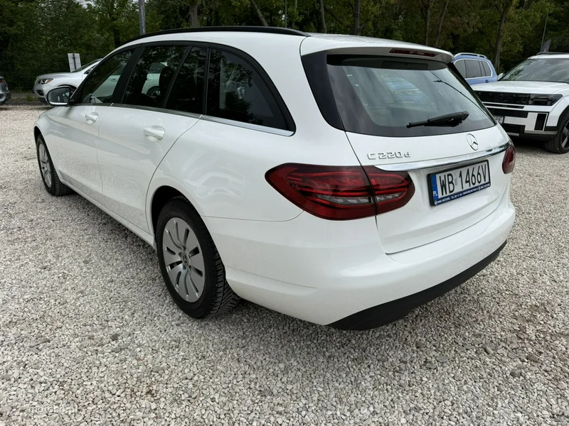 Mercedes-Benz Klasa C W205 C 220 14