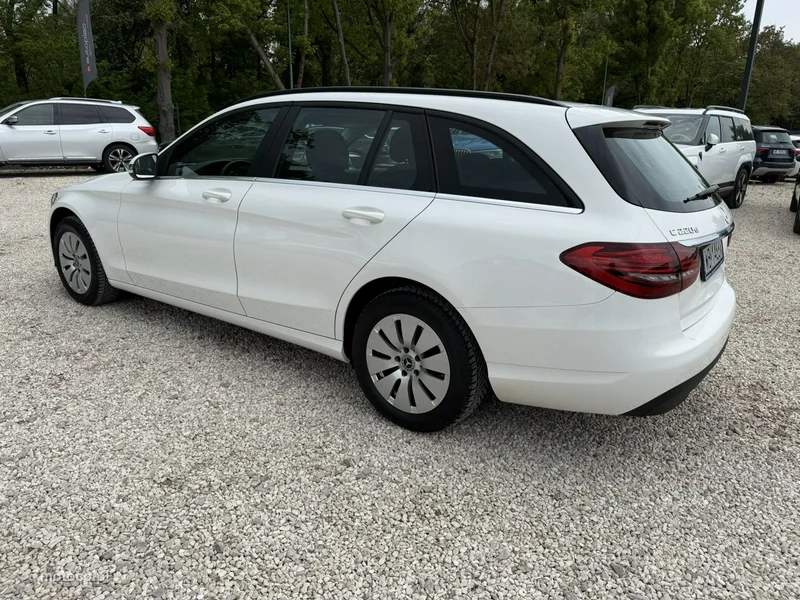 Mercedes-Benz Klasa C W205 C 220 15