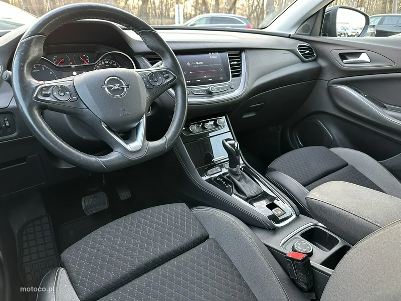 Opel Grandland X 23