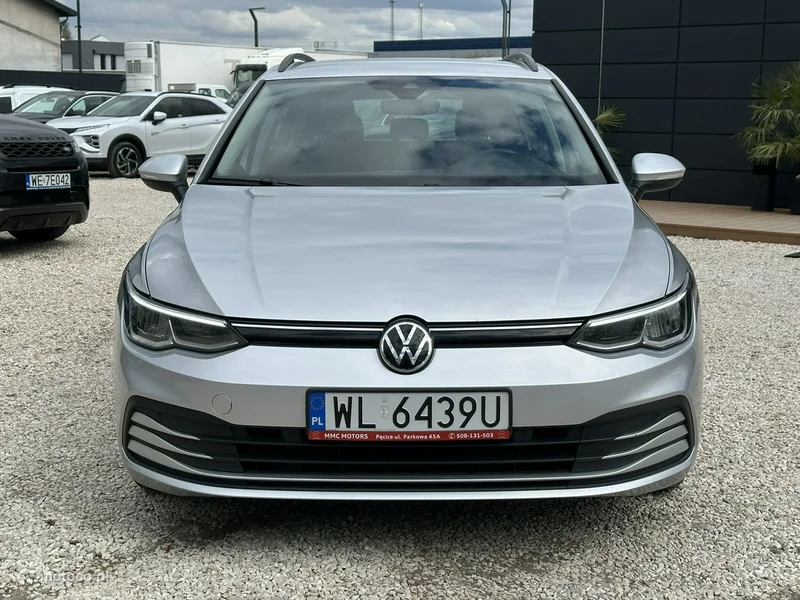 Volkswagen Golf VIII 2