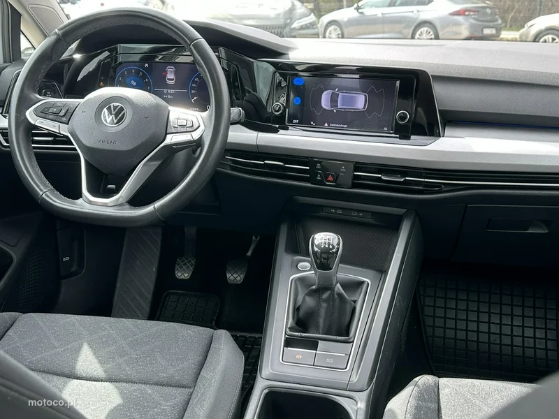 Volkswagen Golf VIII 20