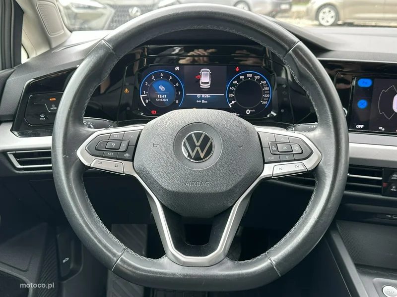 Volkswagen Golf VIII 23