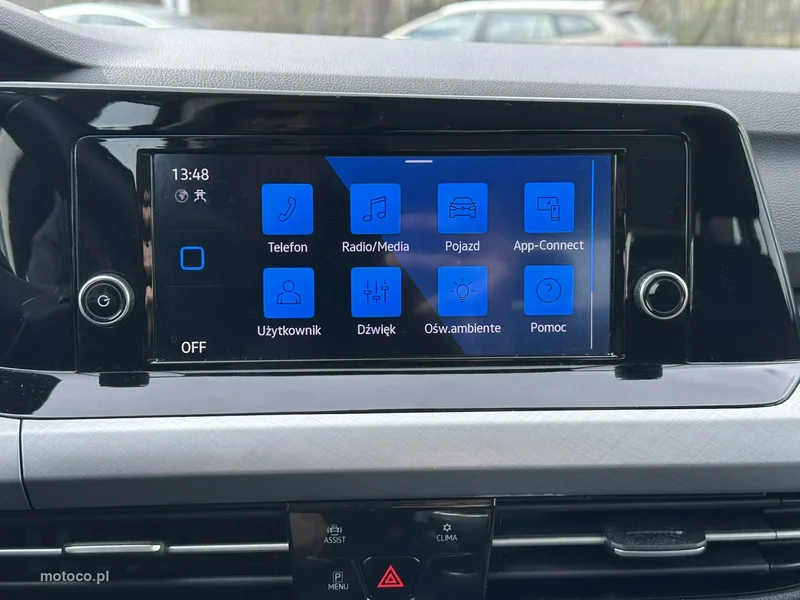 Volkswagen Golf VIII 27