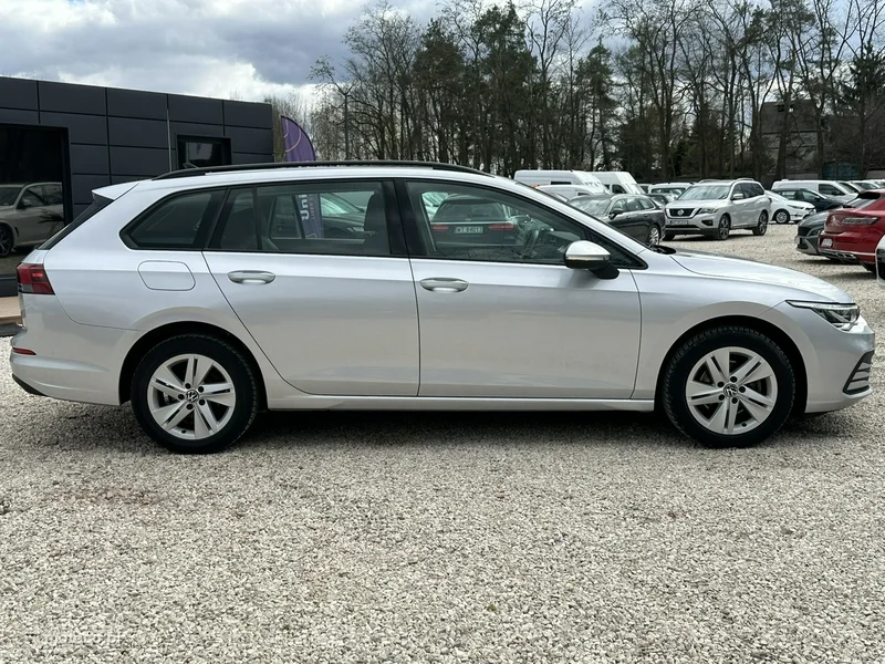 Volkswagen Golf VIII 8