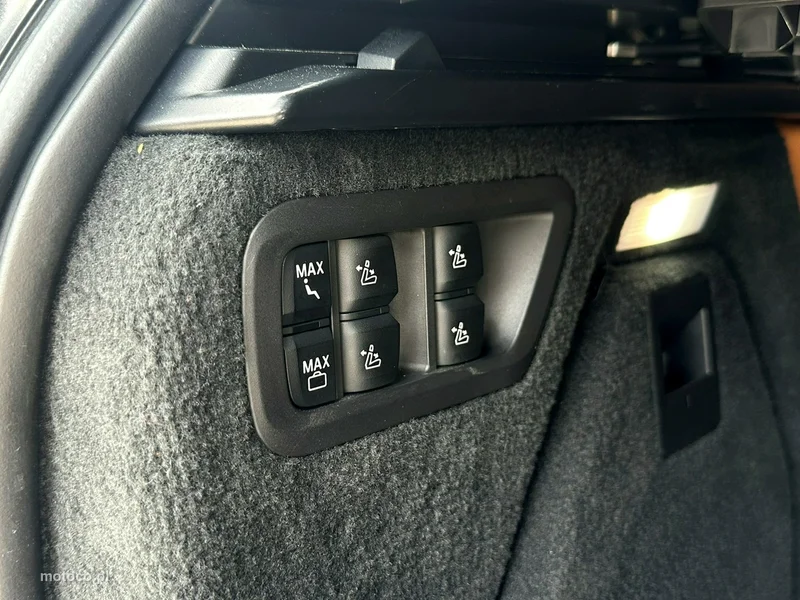 BMW X7 G07 12