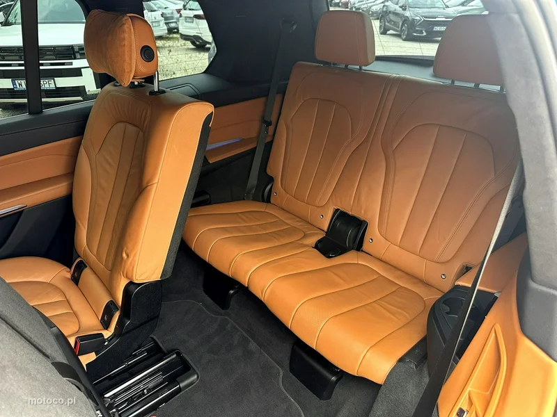 BMW X7 G07 21