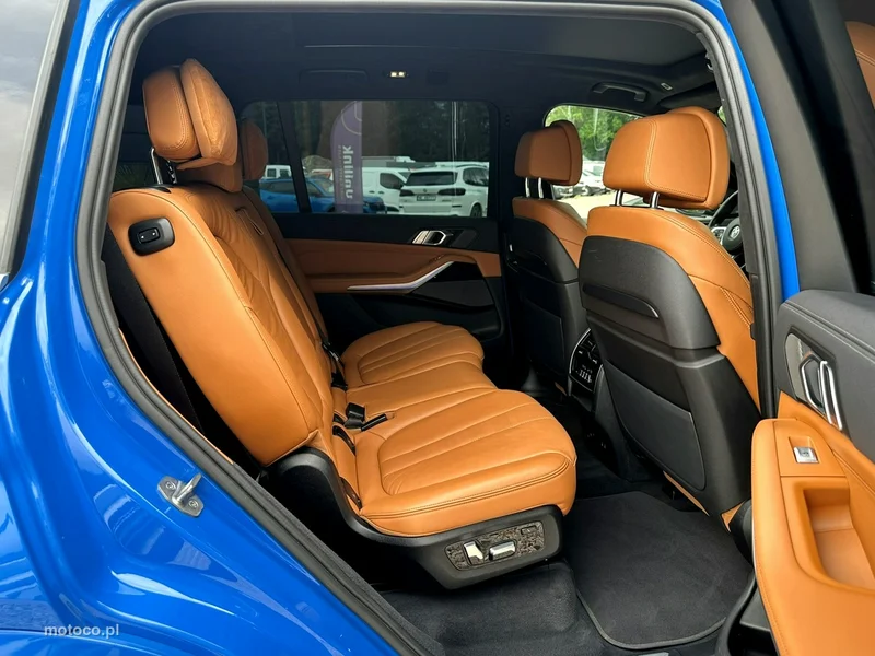 BMW X7 G07 23