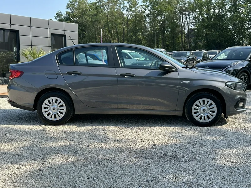 Fiat Tipo 8
