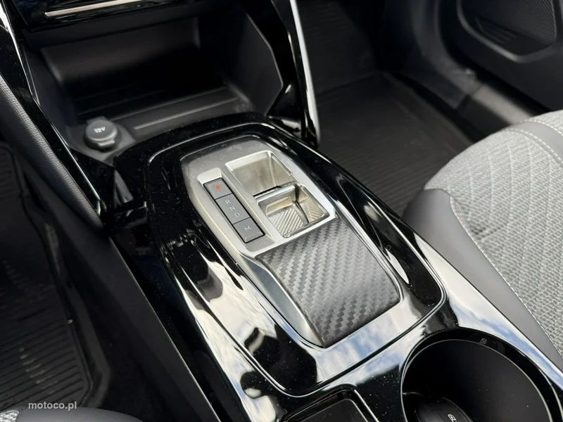 Peugeot 2008 7