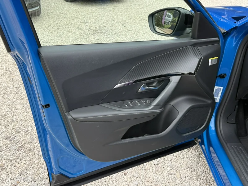 Peugeot 2008 13