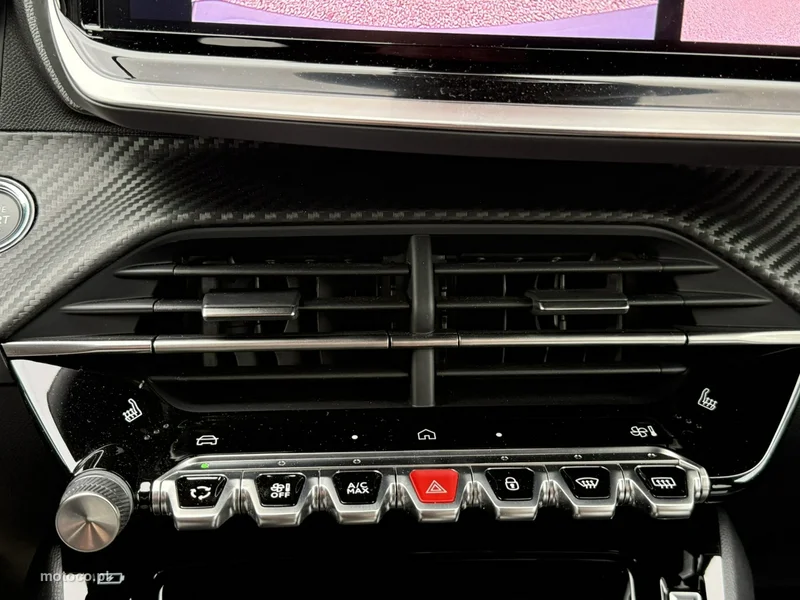 Peugeot 2008 26