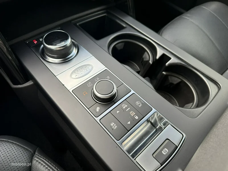 Land Rover Discovery 32