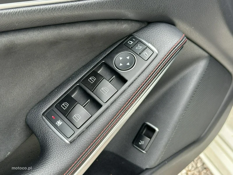 Mercedes-Benz CLA C117 CLA 250 16