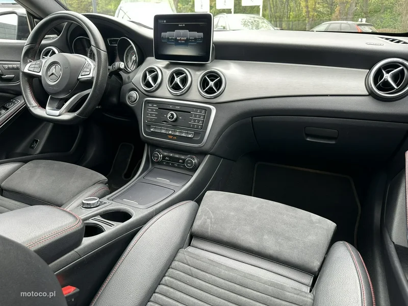 Mercedes-Benz CLA C117 CLA 250 26