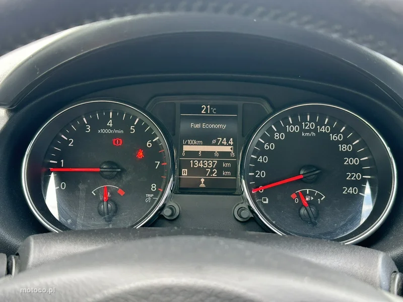 Nissan Qashqai 25