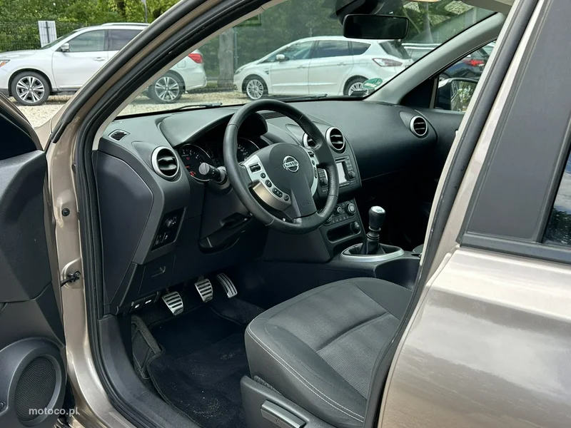 Nissan Qashqai 10