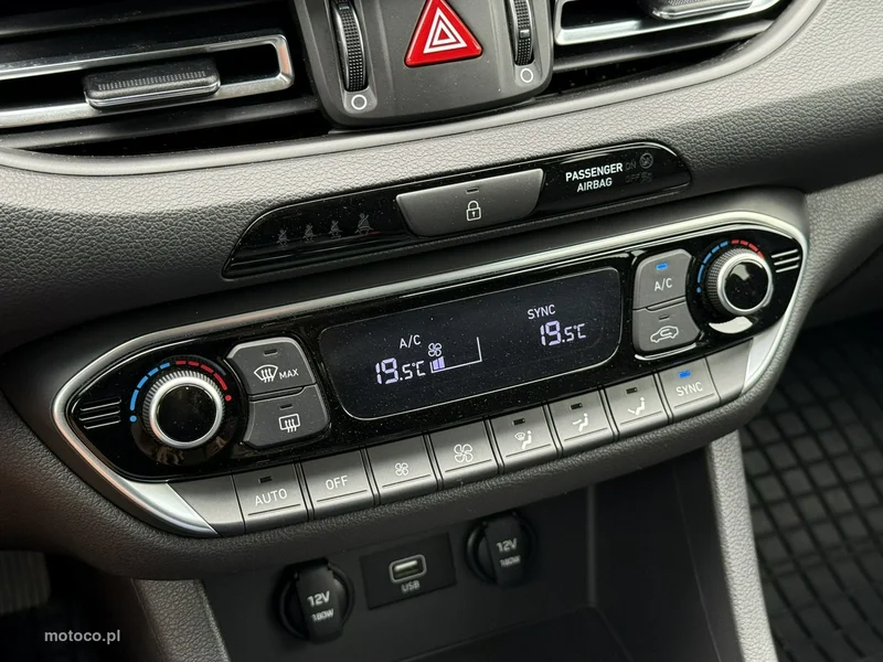 Hyundai i30 26