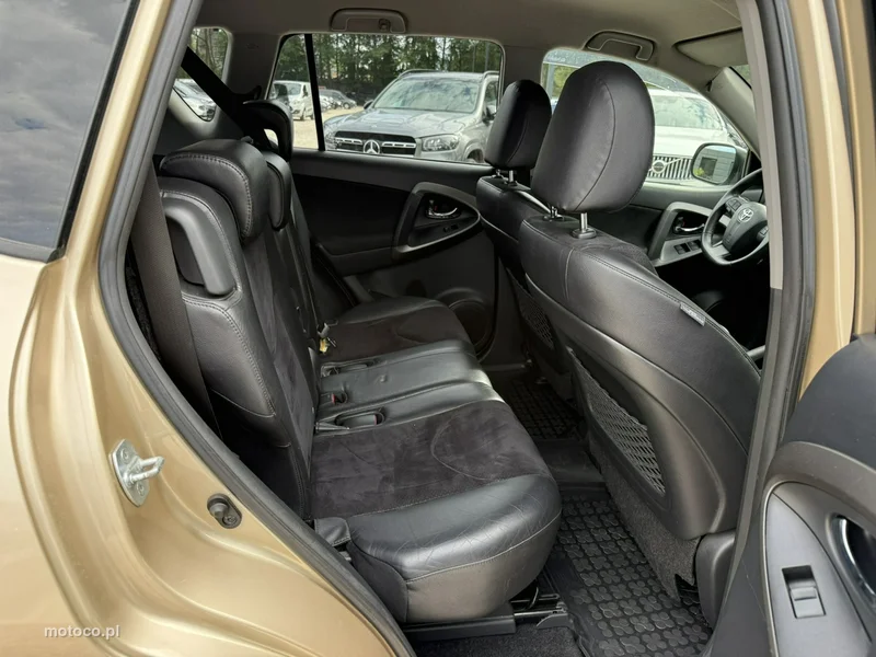 Toyota RAV 4 XA30 6