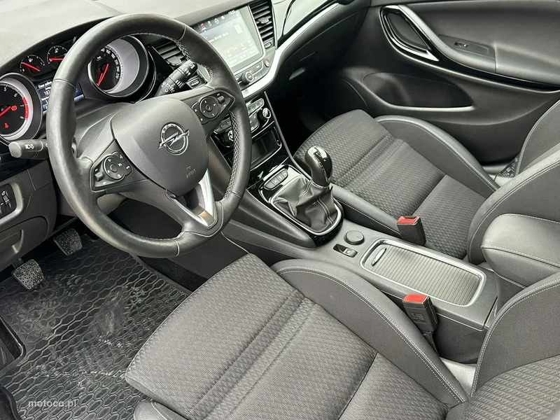Opel Astra K 12