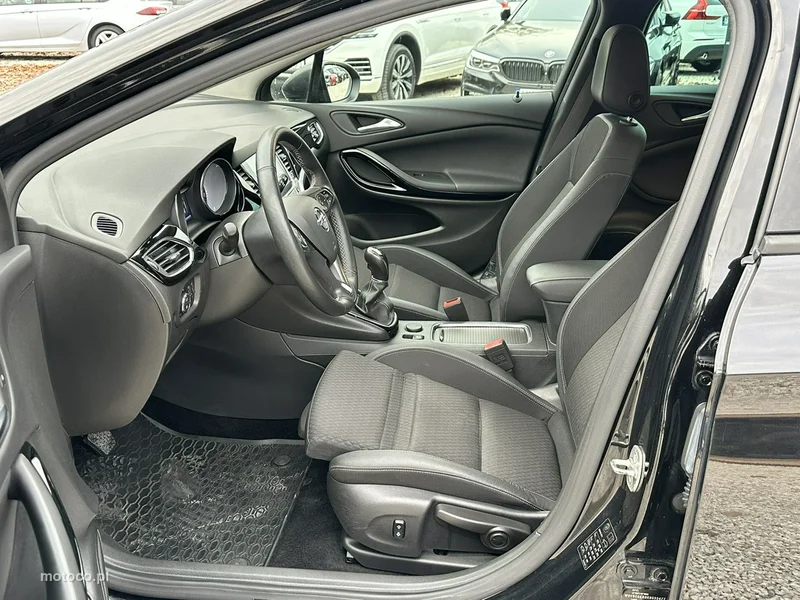 Opel Astra K 13