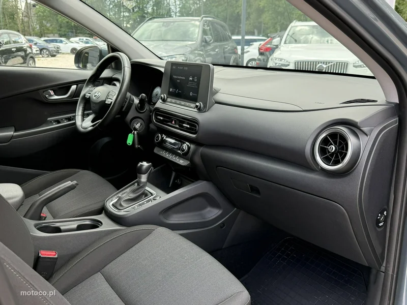 Hyundai KONA 17
