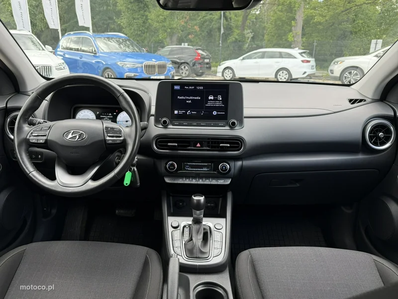 Hyundai KONA 19