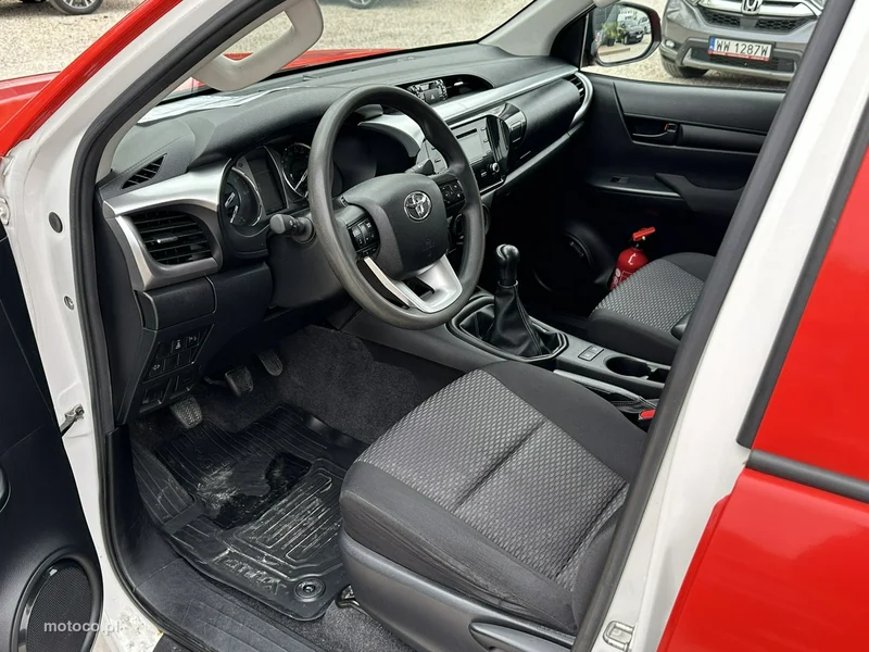 Toyota Hilux AN120 11