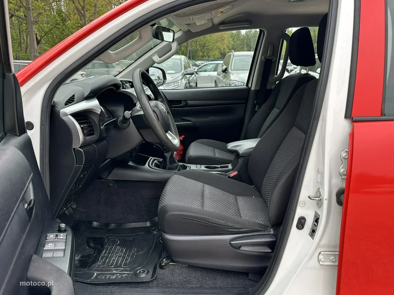 Toyota Hilux AN120 12