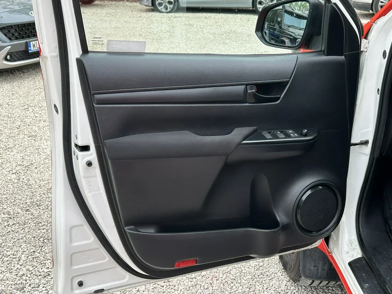 Toyota Hilux AN120 15