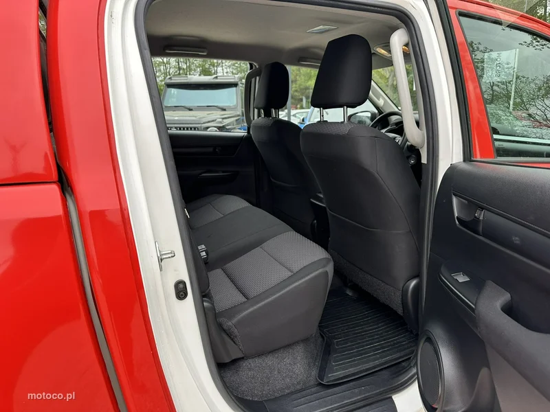 Toyota Hilux AN120 18