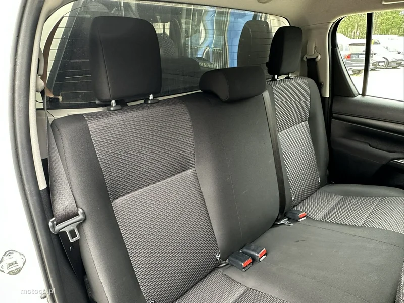 Toyota Hilux AN120 19
