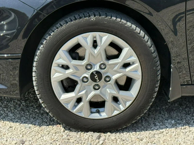 Kia Cee'd 9