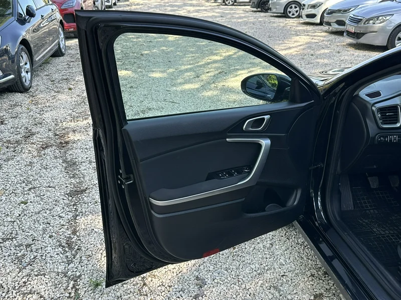 Kia Cee'd 13
