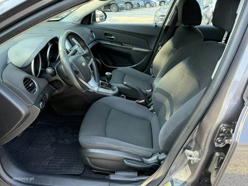 Chevrolet Cruze 19