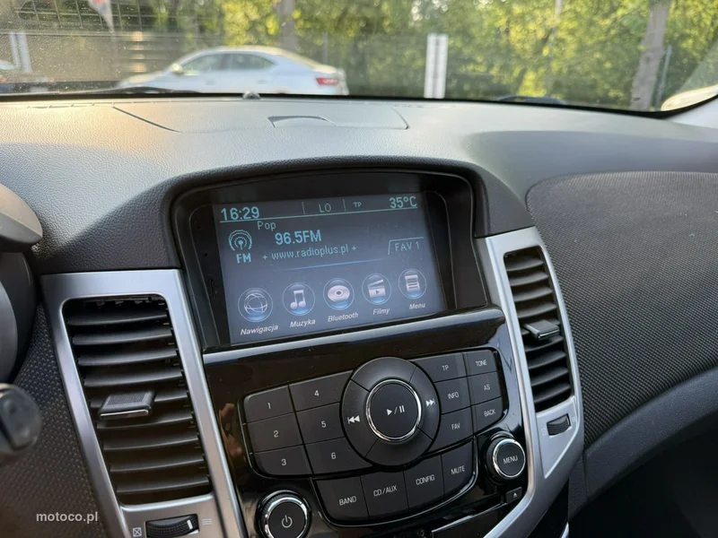 Chevrolet Cruze 23