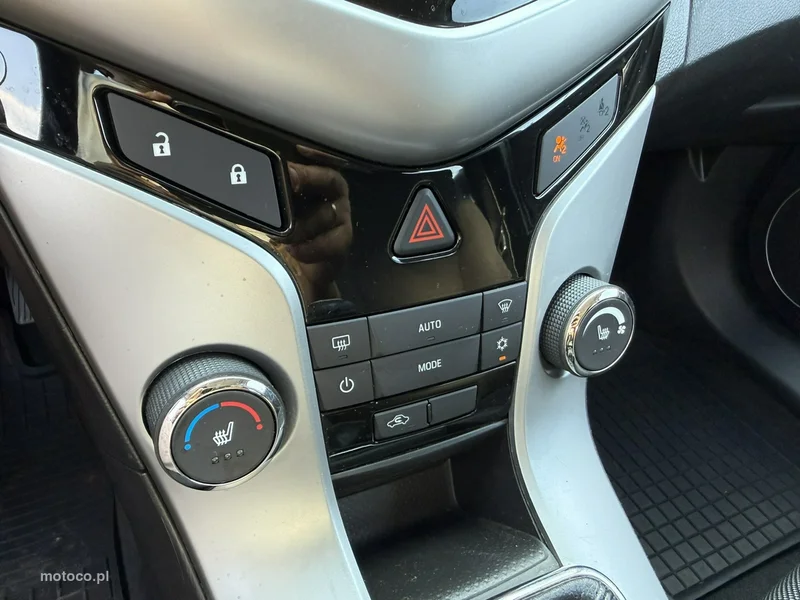 Chevrolet Cruze 25