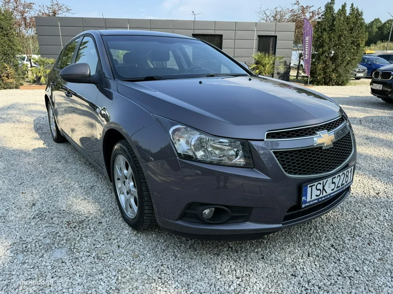 Chevrolet Cruze 4